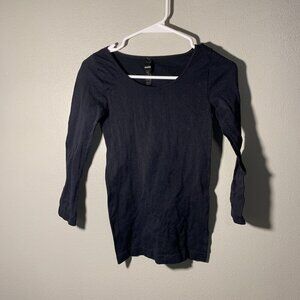 3/4 sleeve fitted black top - one size